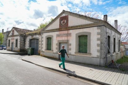 Casas de Los Camineros en la avenida de Segovia.