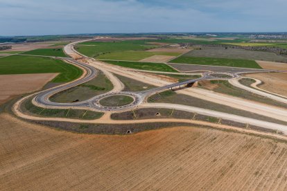 Obras de la A-11 en el tramo Olivares-Quintanilla.