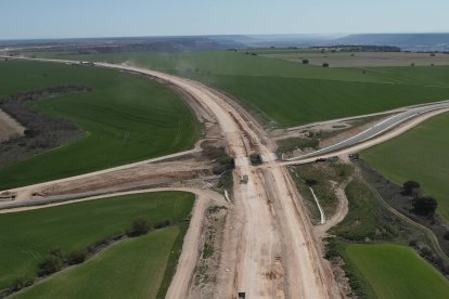 Obras de la A-11 en el tramo Olivares-Quintanilla.