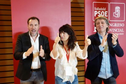 Congreso del PSOE de Valladolid, que contó con la presencia de la ministra Elma Saiz y el secretario del PSOE de Castilla y León, Carlos Martínez.