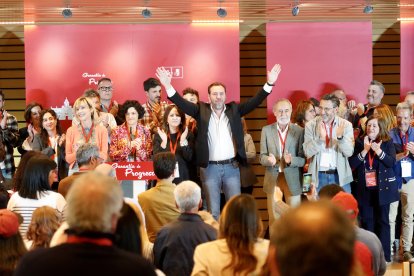 Congreso del PSOE de Valladolid, que contó con la presencia de la ministra Elma Saiz y el secretario del PSOE de Castilla y León, Carlos Martínez.