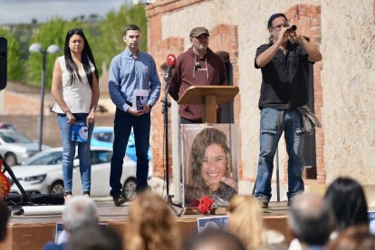 El libro de homenaje a Esther, un clamor para que se haga Justicia.