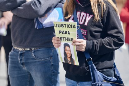 El libro de homenaje a Esther, un clamor para que se haga Justicia.