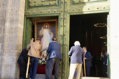 Celebración de la Procesión de la Divina Misericordia de Valladolid.