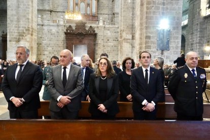Celebración de la misa en honor al Papa Francisco en la catedral de Valladolid
