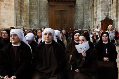 Celebración de la misa en honor al Papa Francisco en la catedral de Valladolid