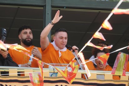 Pregón y desfile de peñas en Arroyo de la Encomienda