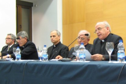 Visita de Robert Prevost a Valladolid en 2008.