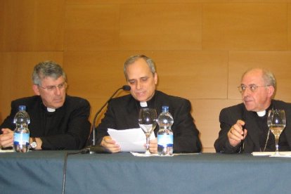 Visita de Robert Prevost a Valladolid en 2008.