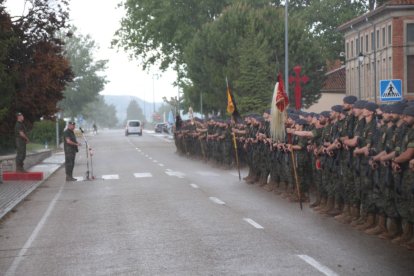 Regimiento de Caballería 'Farnesio' 12 en el acto de despedida