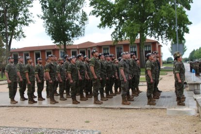 Regimiento de Caballería 'Farnesio' 12 en el acto de despedida