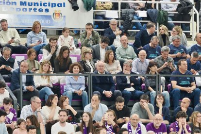 Imagen del UEMC Real Valladolid Baloncesto-Menorca, el partido que lleva al descenso.