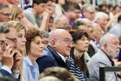 Imagen del UEMC Real Valladolid Baloncesto-Menorca, el partido que lleva al descenso.