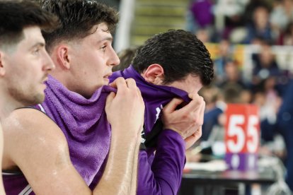 Imagen del UEMC Real Valladolid Baloncesto-Menorca, el partido que lleva al descenso.