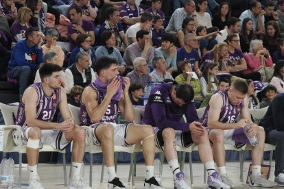 Imagen del UEMC Real Valladolid Baloncesto-Menorca, el partido que lleva al descenso.
