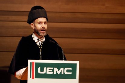 El rector David García López. en el acto de graduación de la Promoción 2025 de la UEMC de Valladolid