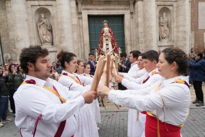 Procesión de Nuestra Señora de La Encarnación.