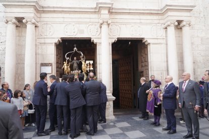 El alcalde de Valladolid, Jesús Julio Carnero, participa en los actos en honor a San Pedro Regalado
