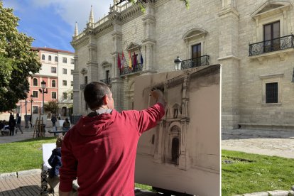 Participante en la Plaza del Colegio Santa Cruz