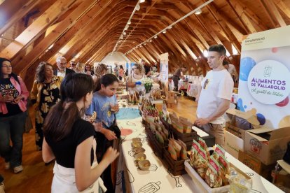 Segunda jornada de la Feria Dulcería de Valladolid.