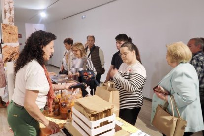 Segunda jornada de la Feria Dulcería de Valladolid.