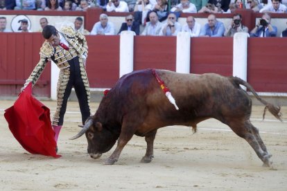 Emilio de Justo, durante la corrida de San Pedro Regalado.