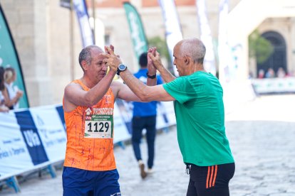 Llegada a meta en la ½ Media Maratón Universitaria de Valladolid.