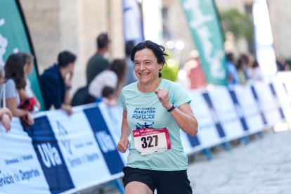 Llegada a meta en la ½ Media Maratón Universitaria de Valladolid.