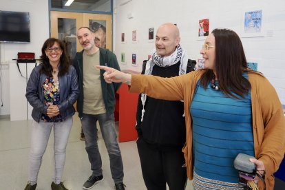 Exposición de los Celtas Cortos en el IES Delicias con motivo de su 25 aniversario