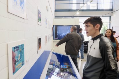 Exposición de los Celtas Cortos en el IES Delicias con motivo de su 25 aniversario