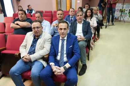 Pleno de toma de posesión del nuevo Alcalde de Aldeamayor de San Martín
