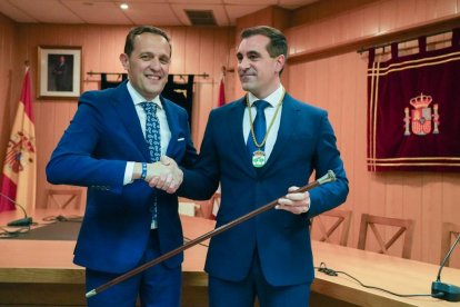 Pleno de toma de posesión del nuevo Alcalde de Aldeamayor de San Martín