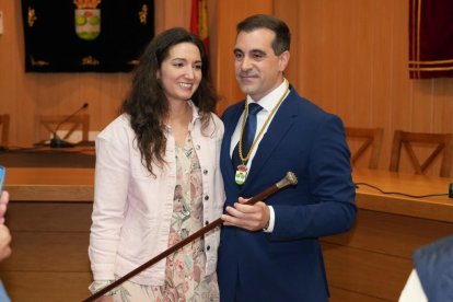Pleno de toma de posesión del nuevo Alcalde de Aldeamayor de San Martín