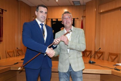 Pleno de toma de posesión del nuevo Alcalde de Aldeamayor de San Martín