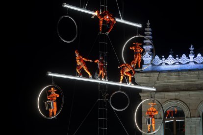 Actuación de la compañía 'Odyssée verticale'