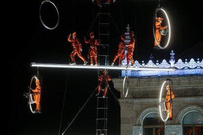 Actuación de la compañía 'Odyssée verticale'