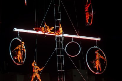Actuación de la compañía 'Odyssée verticale'