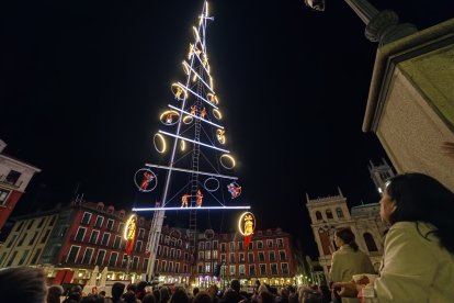Actuación de la compañía 'Odyssée verticale'