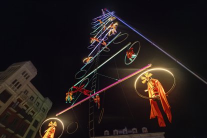 Actuación de la compañía 'Odyssée verticale'