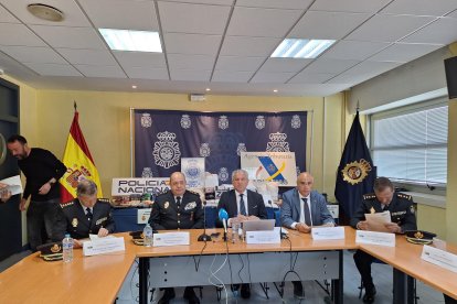 El delegado del Gobierno, Nicanor Sen, en la rueda de prensa sobre 'Operación Churruca'