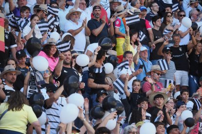 Público presente en Zorrilla para vivir la final de Copa entre VRAC y Chami.