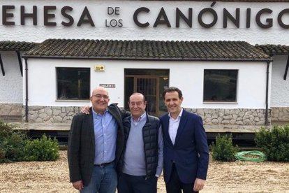 Jesús Julio Carnero, Luis Sanz y Conrado Íscar en Dehesa de los Canónigos.