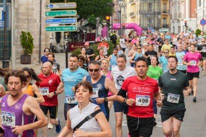 Carrera Popular la Antigua por las calles de Valladolid.