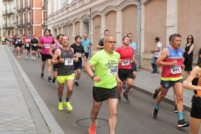 Carrera Popular la Antigua por las calles de Valladolid.