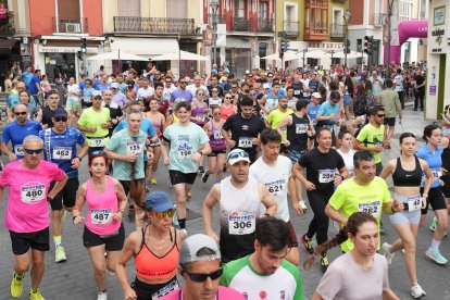 Carrera Popular la Antigua por las calles de Valladolid.