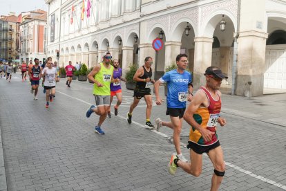Carrera Popular la Antigua por las calles de Valladolid.
