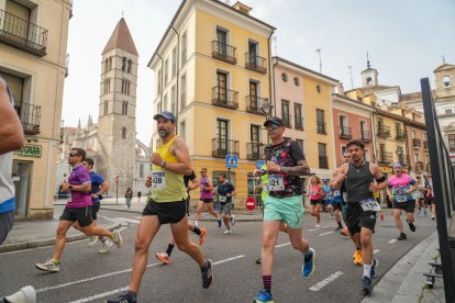 Carrera Popular la Antigua por las calles de Valladolid.