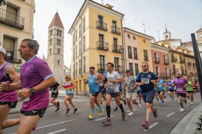 Carrera Popular la Antigua por las calles de Valladolid.