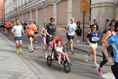 Carrera Popular la Antigua por las calles de Valladolid.