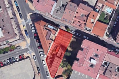 Parcela donde se ubicarán las viviendas en la calle Tranque
